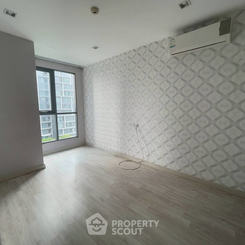 picture 200m From BTS On Nut | 1-BR Ideo Mobi Sukhumvit 81 (ID 3369554) - 2/14