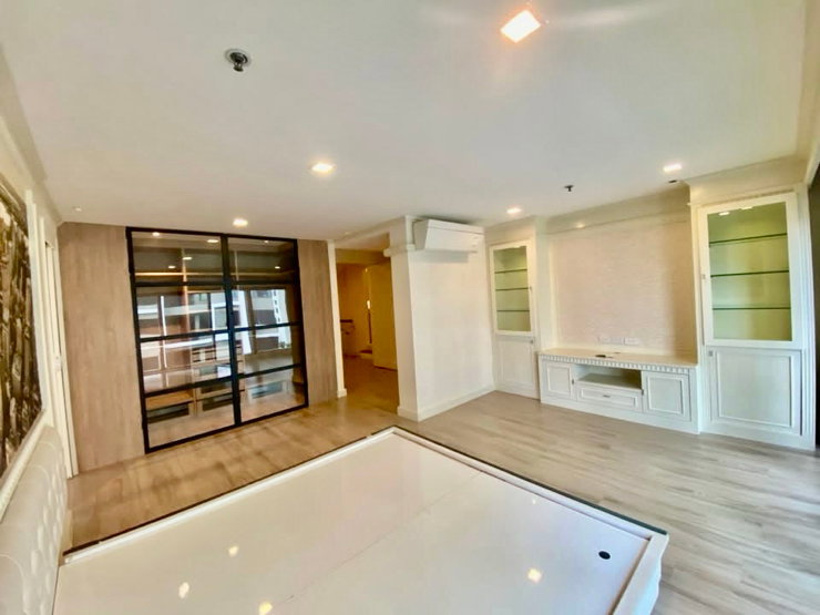 รูป คอนโด The Emporio Place สุขุมวิท 24 - รูปที่ 4/9