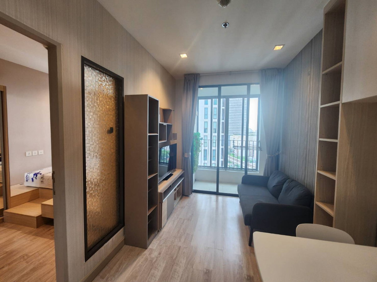 รูป  ให้เช่า ห้องสวย   ไอดีโอ โมบิ สาทร ( Ideo mobi sathorn ) ติด BTS ธนบุรี  50 เมตร พร้อมเฟอร์ +ห้อง 31 ตรม. เพียง 14,500  บาท   - รูปที่ 5/12