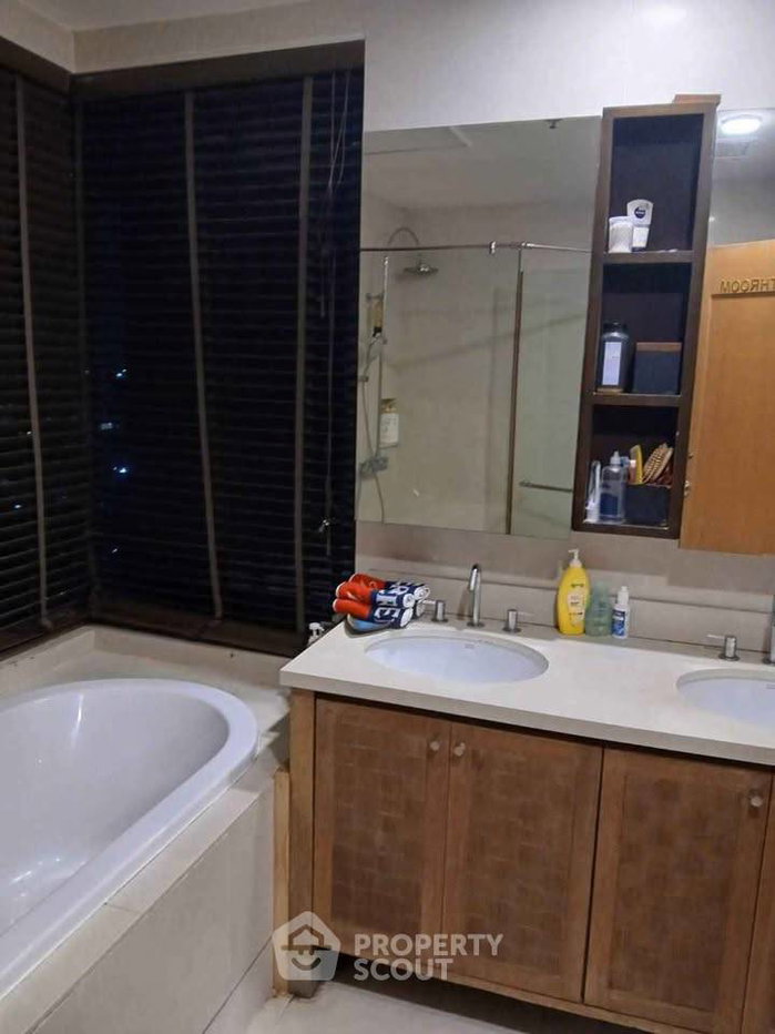 picture 2-BR Condo at The Emporio Place near BTS Phrom Phong (ID 3373550) - 22/22