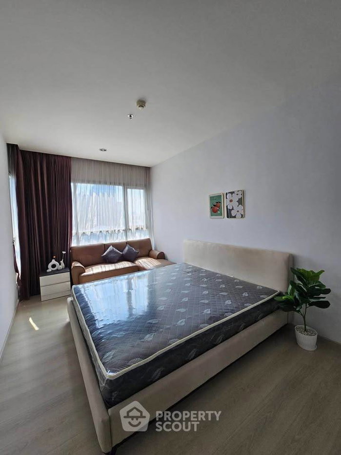 picture 2-BR Condo at Life Ratchadapisek near MRT Huai Khwang (ID 3372062) - 6/9