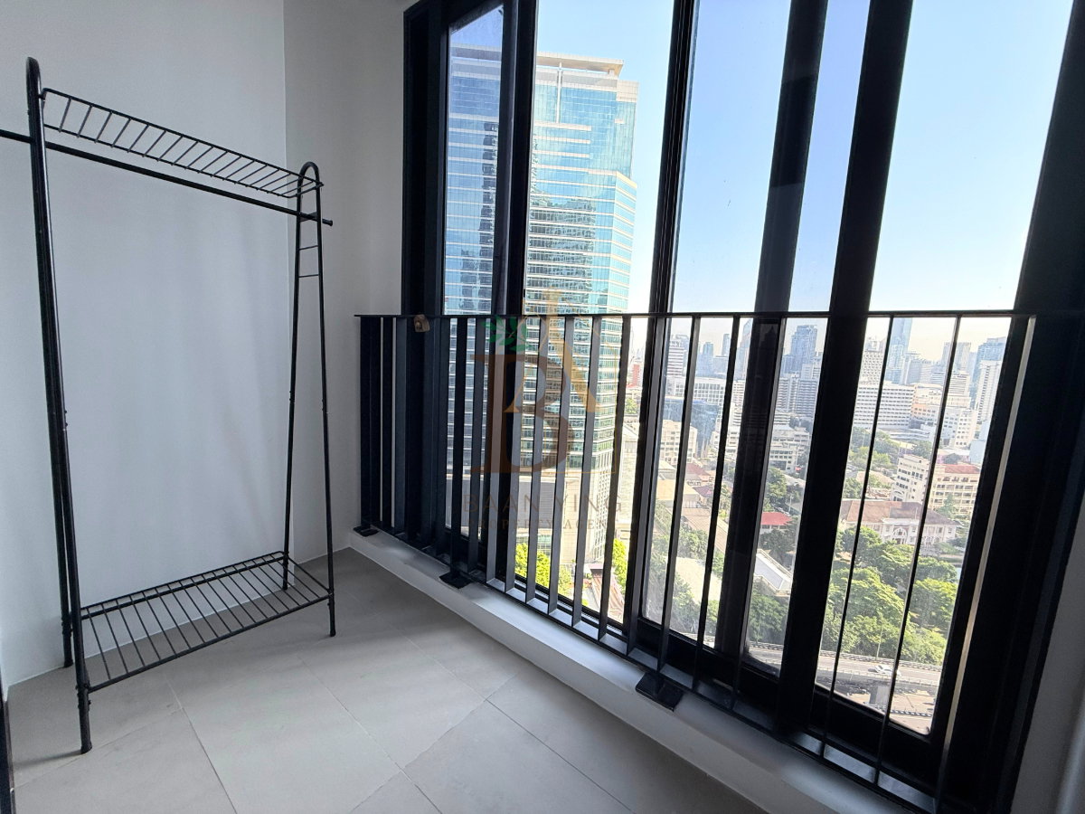 picture 𝘼𝒔𝙝𝒕𝙤𝒏 𝑪𝙝𝒖𝙡𝒂 - 𝑺𝙞𝒍𝙤𝒎 1 Bedroom for Rent near 𝑴𝑹𝑻 𝑺𝒂𝒎𝒚𝒂𝒏, Lumphini Park  - 12/12
