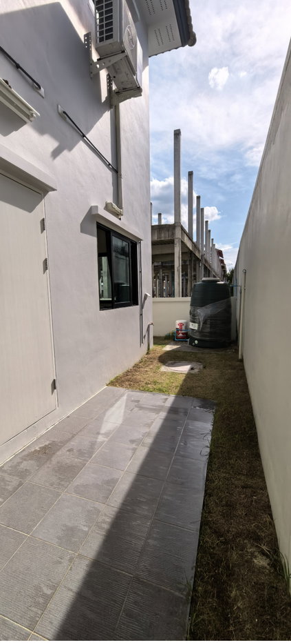 picture Pet-Friendly 4-Bedroom House for Rent in Lam Luk Ka, Khlong 6 - 17/18