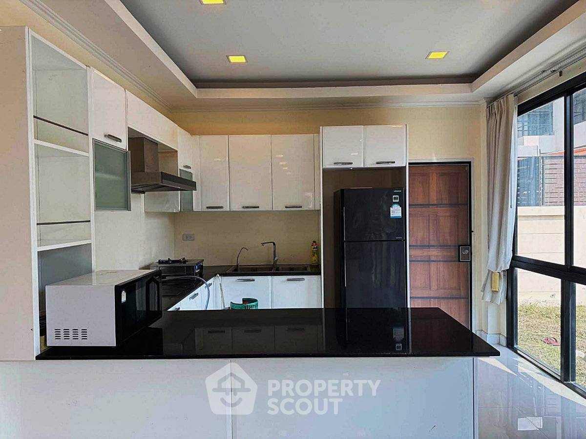รูป บ้าน 4-ห้องนอน ใกล้ พัทยาเหนือ (ID 3371400) - รูปที่ 12/16