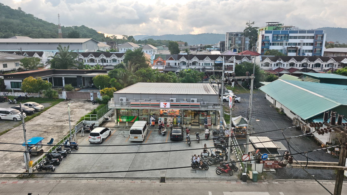 picture For Rent: dcondo Campus Resort Kuku – 5th Floor Pool View (1BR Separated Kitchen) 13,000 THB/month - 15/17