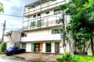 Home office for rent Bangkok : For rent Home Office 1200 sq.m. in Dokmai, Prawet, Bangkok