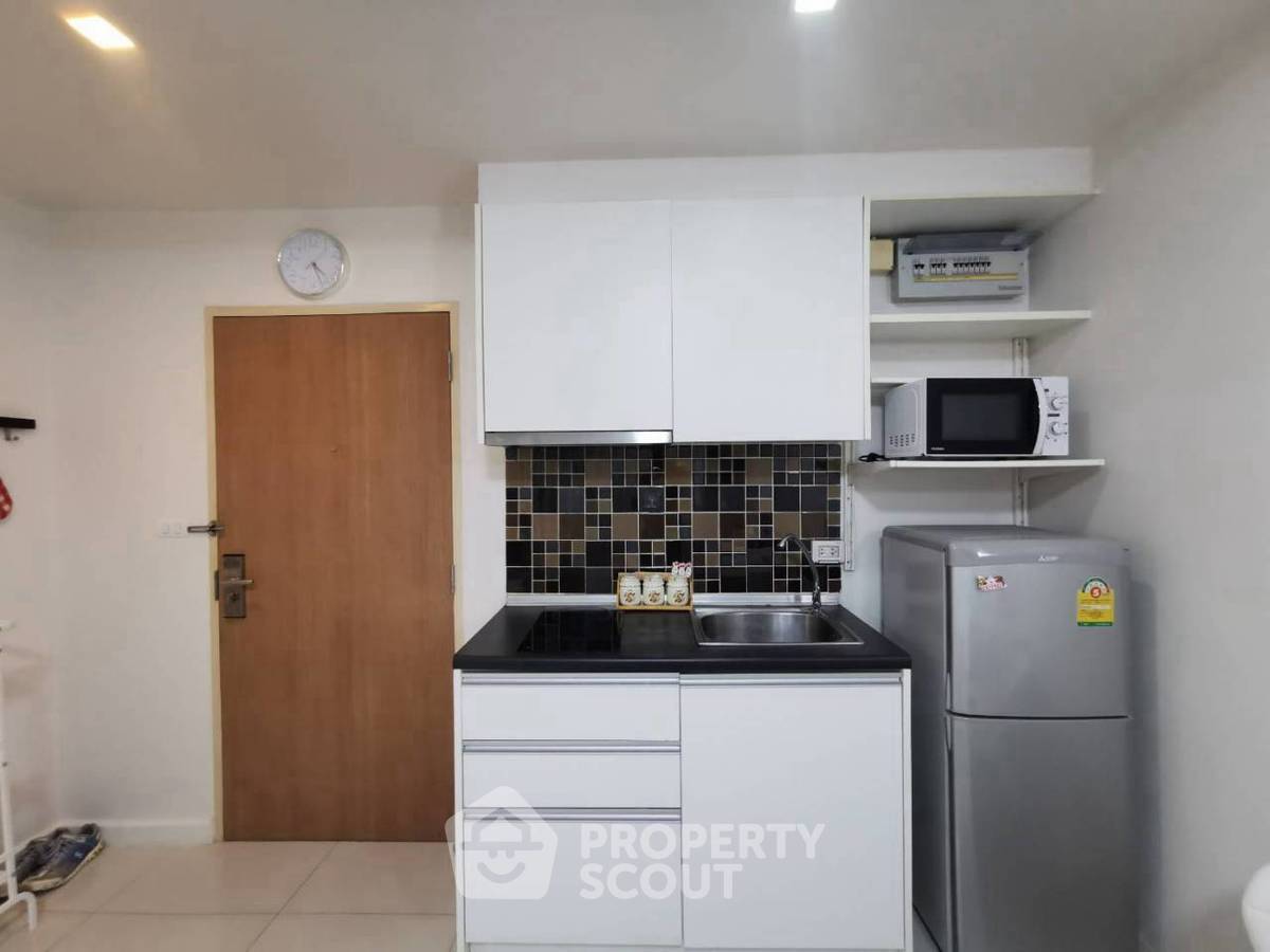 picture 100m To BTS Asoke | 1-BR Le Cote Sukhumvit 14 (ID 3371961) - 2/8