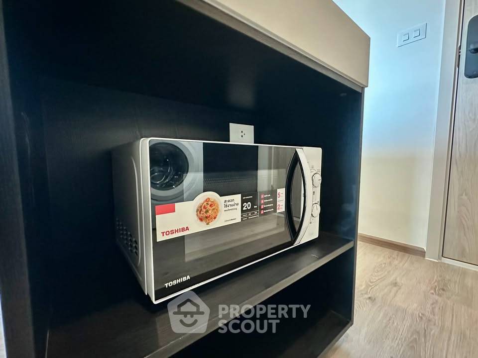picture 2-BR Condo at Nue District R9 near MRT Phra Ram 9 (ID 3178078) - 2/8