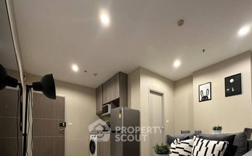 picture 30th-Floor 2-BR Ideo Mobi Grand Interchange Bangsue Near MRT Tao Poon (ID 3366952) - 1/8