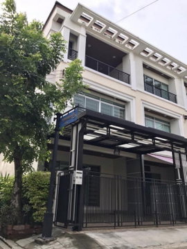 เช่าทาวน์เฮ้าส์ บ้านกลางเมือง สาทร ตากสิน urbanion 