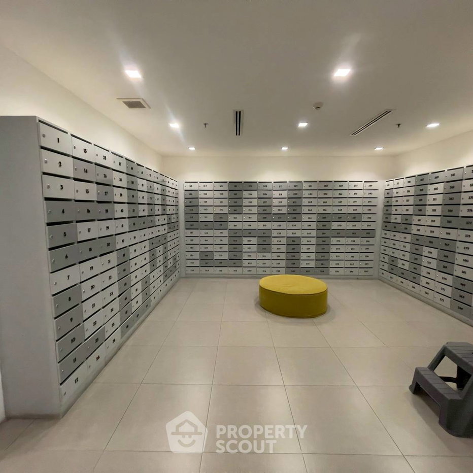 picture 200m From BTS On Nut | 1-BR Ideo Mobi Sukhumvit 81 (ID 3369554) - 9/14