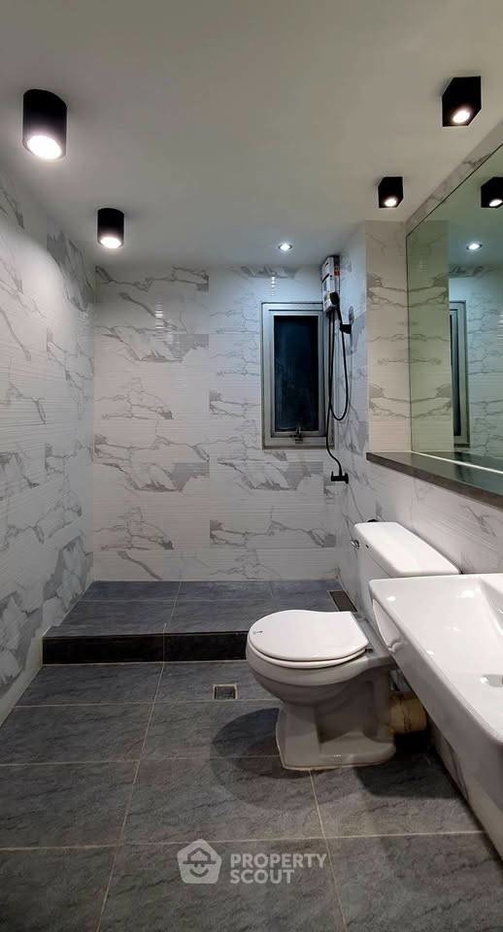 รูป คอนโด 2 ห้องนอน ขนาด 90 ตร.ม. ให้เช่า Riviera Condominium Muang Thong Thani (ID 3376365) - รูปที่ 4/12