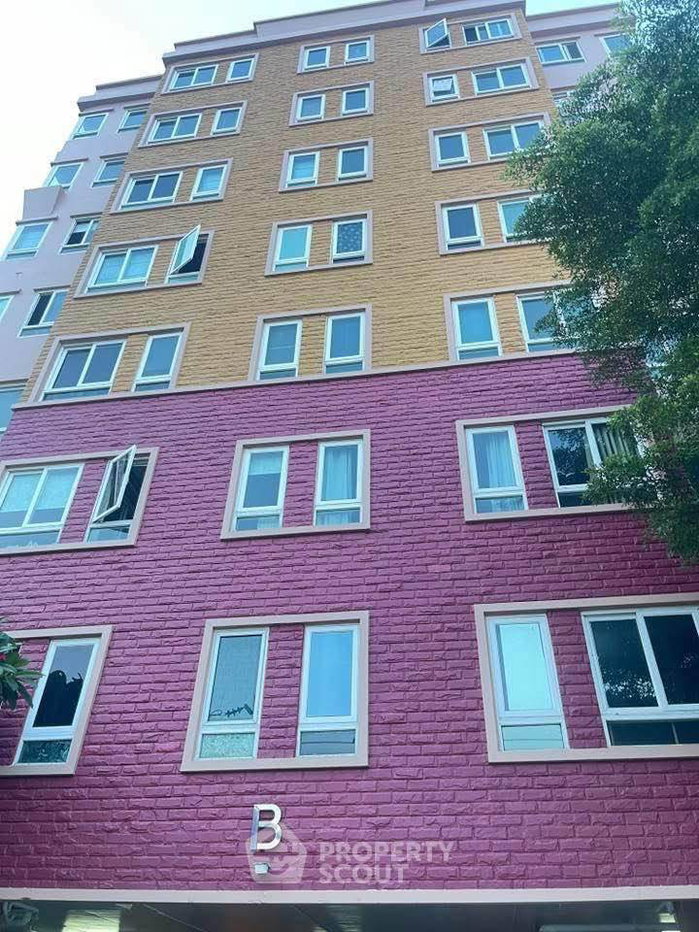 picture 1-BR Condo At Happy Condo Ratchada 18 Near MRT Huai Khwang (ID 3372117) - 6/23