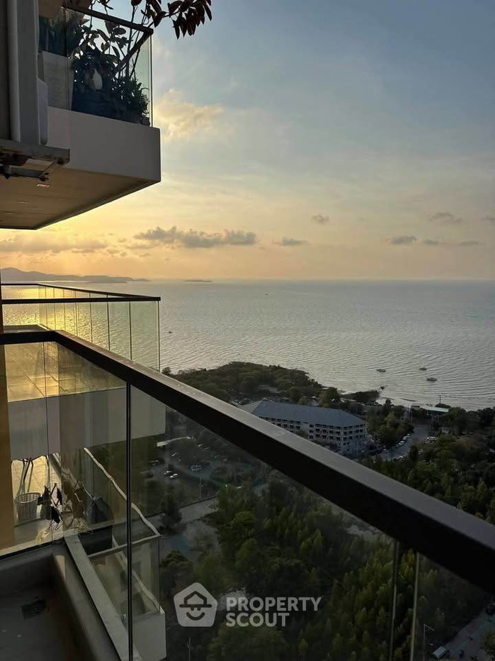 picture Studio Condo at The Peak Towers close to Phratamnak (ID 2749713) - 11/12