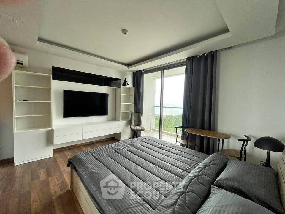 picture Studio Condo at The Peak Towers close to Phratamnak (ID 2811071) - 1/14