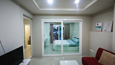Spacious 1BR Condo (40 sq.m.) at Phuket Avenue – Heart of Phuket Old Town (10,000 THB/month)