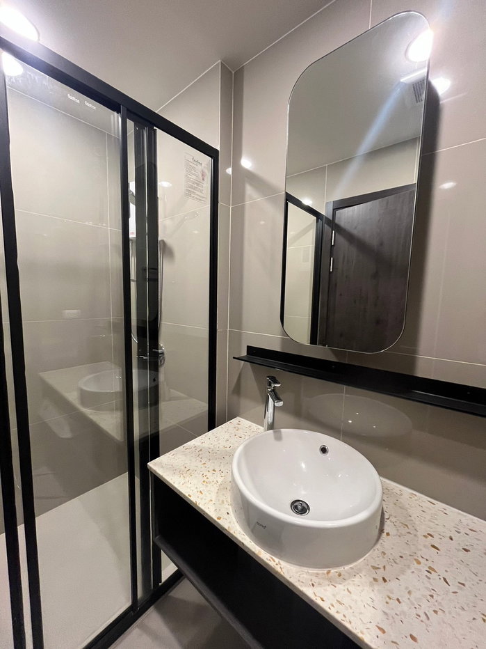 รูป For rent ✳️ XT Huai Khwang 2 Bedrooms, 2 Bathrooms, Living room, Kitchen, Corner room. 38,000฿ - รูปที่ 10/13