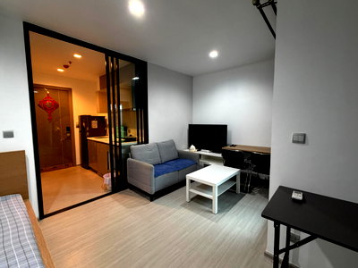 Condos for sale : Life Asoke - Rama 9 | Building B 26th Floor 1BR Investment Unit (5% Yield with Tenant & Close to MRT Rama 9)