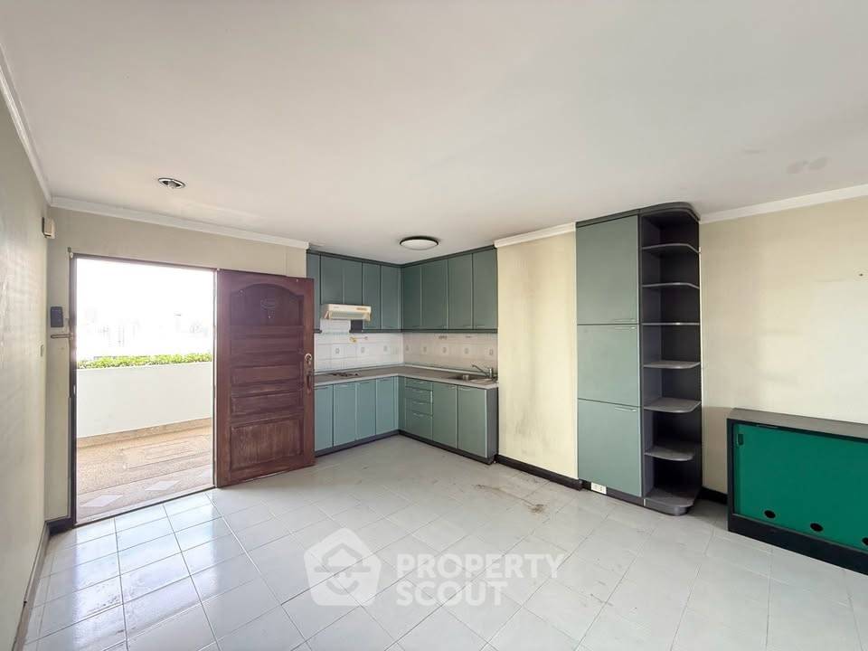 รูป คอนโด 2 ห้องนอน ชั้น 25 Supalai Place Sukhumvit 39 ใกล้ BTS พร้อมพงษ์ (ID 3372217) - รูปที่ 11/29