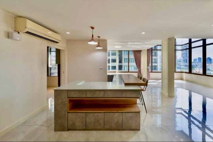 รูป คอนโด The Emporio Place สุขุมวิท 24 - รูปที่ 2/9