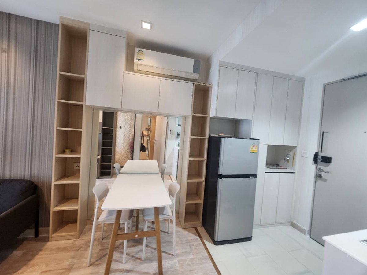 รูป  ให้เช่า ห้องสวย   ไอดีโอ โมบิ สาทร ( Ideo mobi sathorn ) ติด BTS ธนบุรี  50 เมตร พร้อมเฟอร์ +ห้อง 31 ตรม. เพียง 14,500  บาท   - รูปที่ 3/12