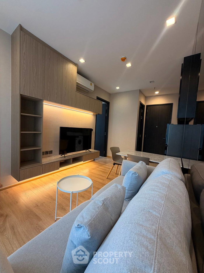 picture 2-BR Condo 100m From BTS Ari At Noble Around Ari (ID 3374559) - 1/3