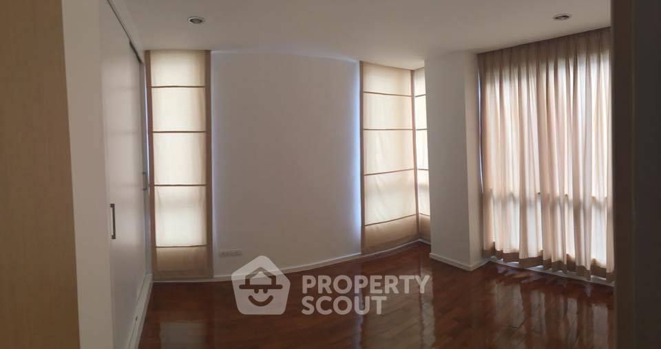 picture 3-BR Condo at Siri On 8 Sukhumvit 8 near BTS Nana (ID 469355) - 4/32