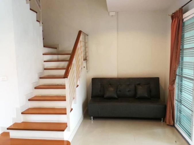 ให้เช่าทาวน์โฮม 3 ห้องนอน 252 ตร.ม. 21 ตร.ว. บ้านกลางเมือง สาทร-ตากสิน 1