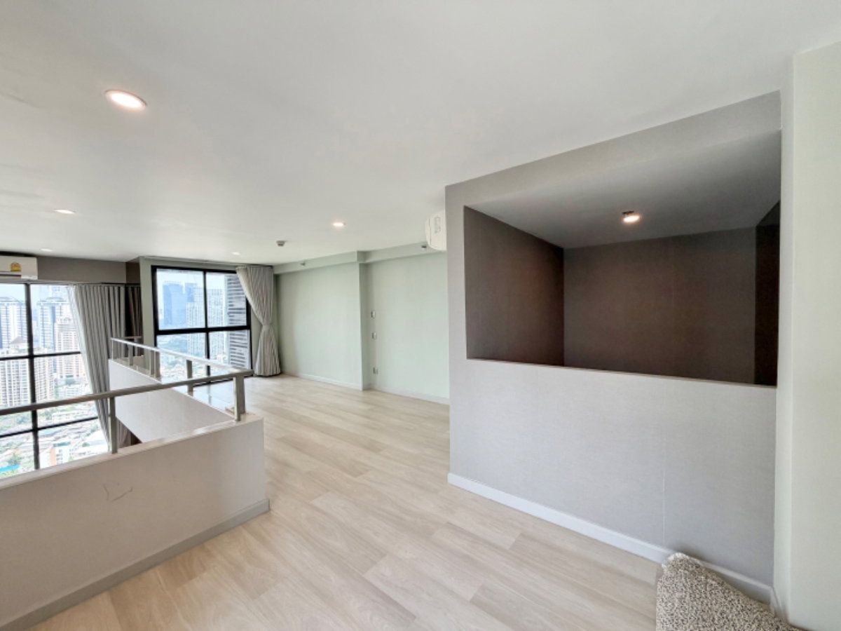picture Knightsbridge Prime Sathorn | Duplex, 34th Floor, Corner Unit | 39.56 sq.m. | Only 5.99 million Baht. - 16/37