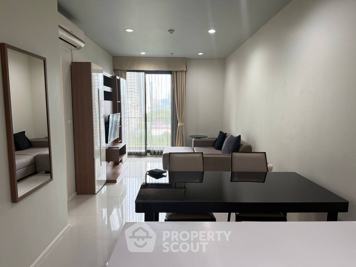 รูป คอนโด 1-ห้องนอน ที่ วิลล่า อโศก ใกล้ MRT เพชรบุรี (ID 883825) - รูปที่ 1/12