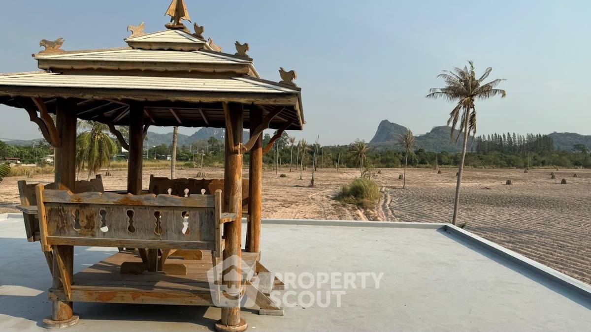 รูป วิลล่า 4-ห้องนอน ใกล้ เมืองพัทยา (ID 3373916) - รูปที่ 16/19