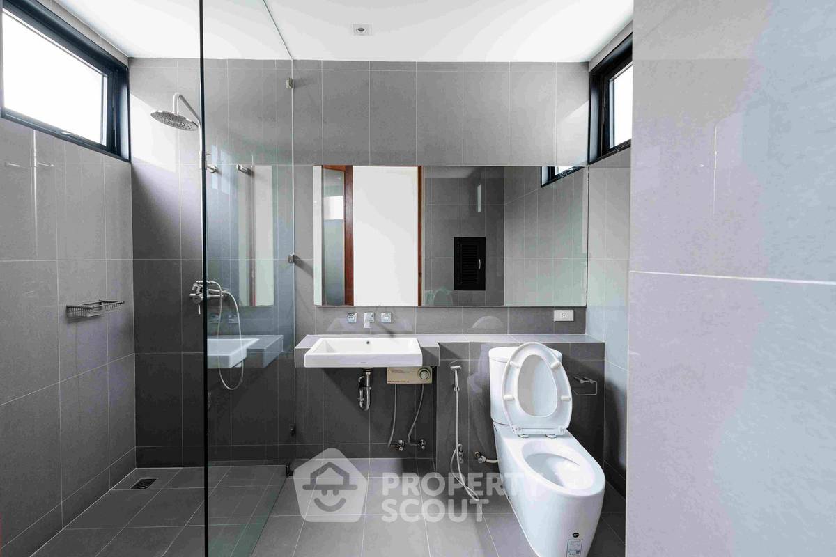 picture Pet-Friendly 3-BR House, 250 Sqm, Phrom Phong, BTS Phrom Phong (ID 3374855) - 18/24