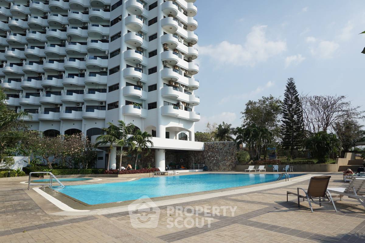 picture 1-BR Condo at VIP Condochain Pattaya in Na Chom Thian (ID 3374590) - 12/12