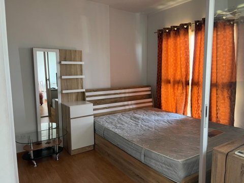 Unit Available at The Parkland Phetkasem Multiple units available—prices negotiable!