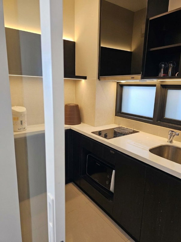 picture 🔥 For Rent: Stunning High-Floor 2-Bedroom Unit at Rhythm Sukhumvit 44/1 - 7/9
