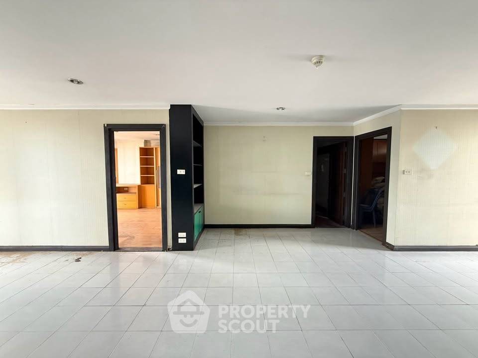 รูป คอนโด 2 ห้องนอน ชั้น 25 Supalai Place Sukhumvit 39 ใกล้ BTS พร้อมพงษ์ (ID 3372217) - รูปที่ 18/29