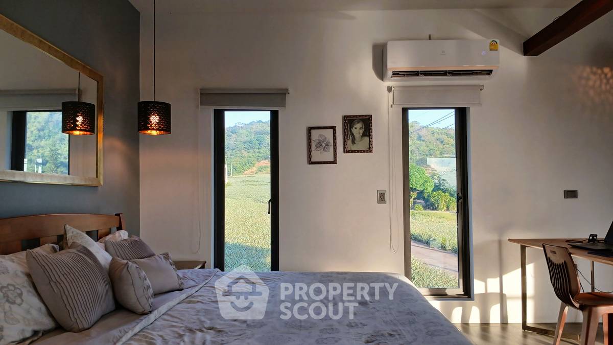 picture Pet-Friendly 4-BR Villa, 240 Sqm, Wang Phong, Pran Buri (ID 3373604) - 28/50