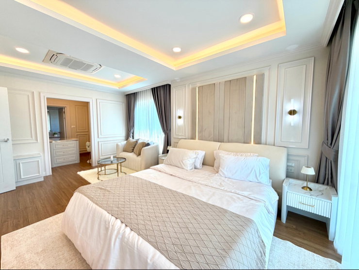 picture Large, luxurious rental house; fully furnished and equipped with appliances. - 44/50