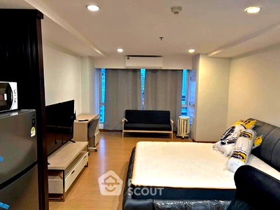 คอนโดให้เช่า : คอนโด สตูดิโอ ที่ เดอะ เทรนดี้ คอนโดมิเนียม ใกล้ BTS นานา (ID 3350332)