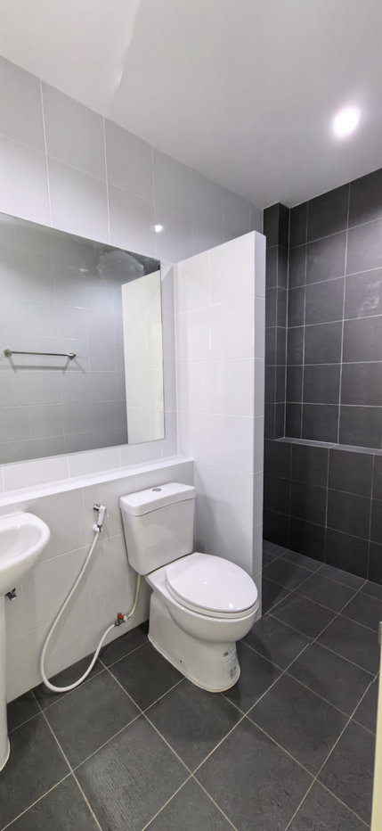 picture Pet-Friendly 4-Bedroom House for Rent in Lam Luk Ka, Khlong 6 - 11/18