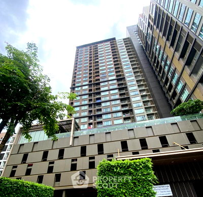 Condos for sale : 100m From BTS Wongwian Yai | 2-BR Hive Taksin (ID 3376308)
