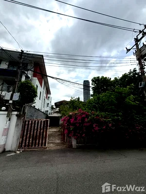 Houses for rent Bangkok : 2 Bedroom House for rent in Khlong Tan Nuea, Bangkok  6843217