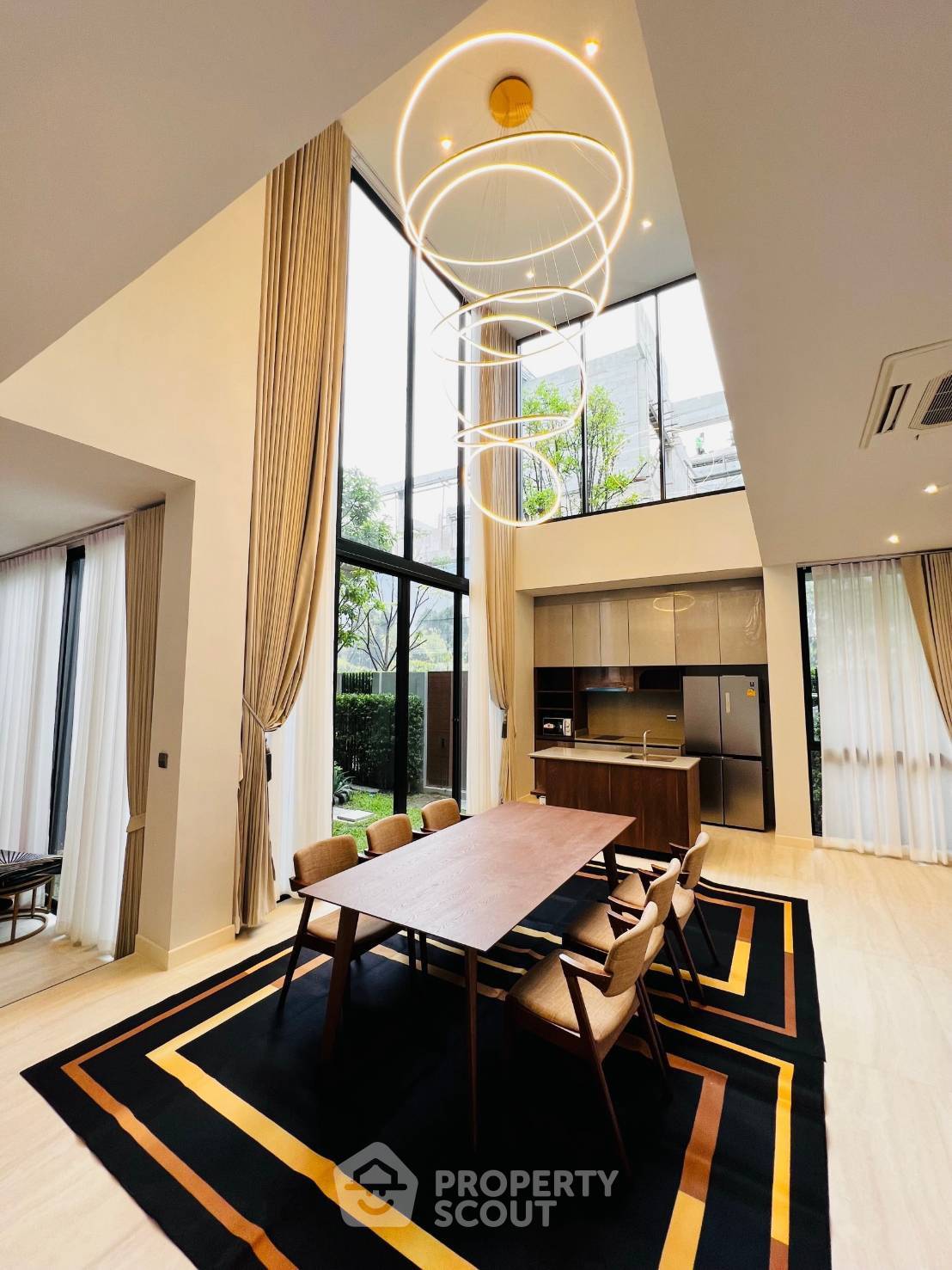 4-bed house for rent, 430 sqm, 68 sq wah, BUGAAN KRUNGTHEP KREETHA