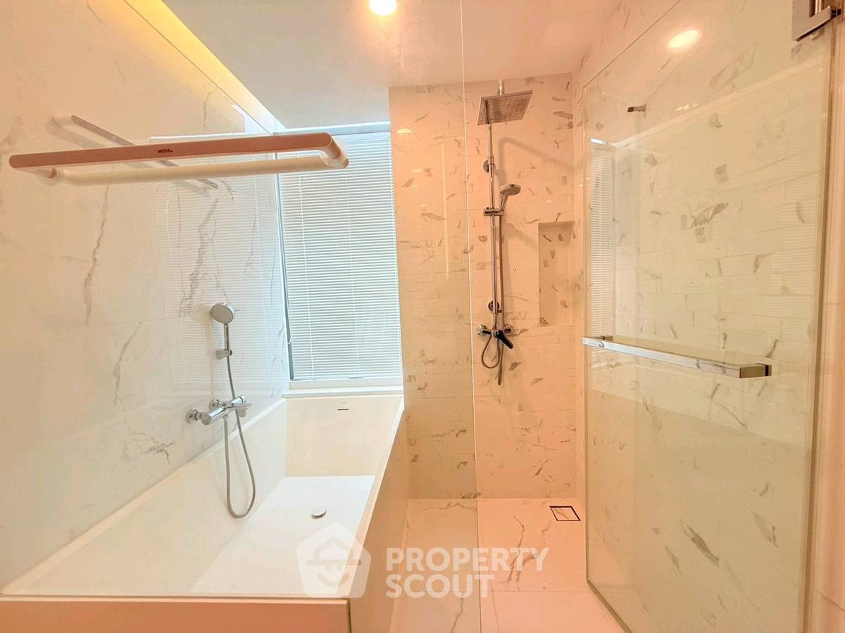 รูป ชั้น 17 ห้อง 2 ห้องนอน Siamese Exclusive Queens ห่าง MRT ศูนย์สิริกิติ์ 100 ม. (ID 3373392) - รูปที่ 12/14