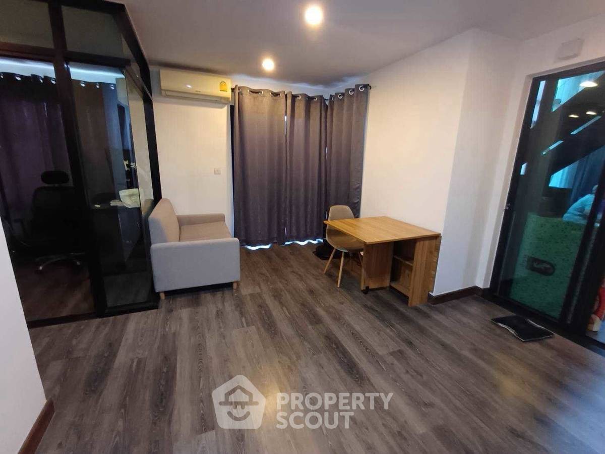 picture Spacious 3-BR 100 Sqm At Prompto Condo Ratchada 32 (ID 3372789) - 8/34