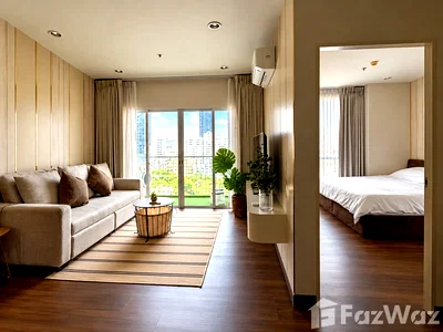 ขายคอนโด : Renovated 54sqm Condo with Park View near ARL & Rangnam 6768420