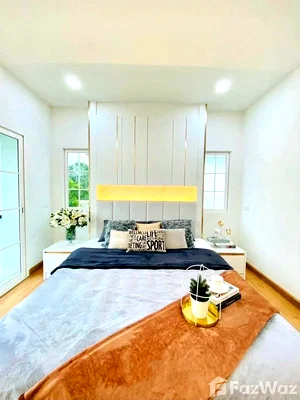 Townhouses for rent Bangkok : 4 Bedroom House for rent at Golden Neo Bangna - Suan Luang 6843877