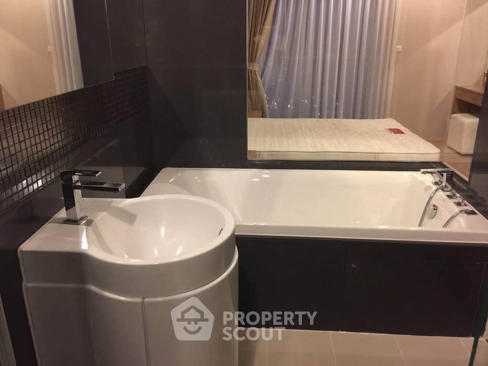 รูป คอนโด 1-ห้องนอน ที่ ริธึ่ม สุขุมวิท 50 ใกล้ BTS อ่อนนุช (ID 2977056) - รูปที่ 9/11