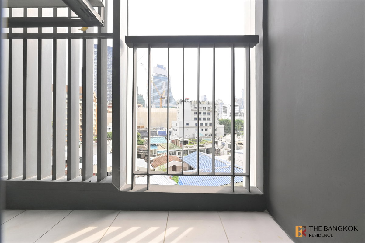 picture 💎 Exclusive Unit 💎 Life One Wireless, ✨ Premium Location, Beautiful Modern Interior with Warm Tones 🌆 1BR 35.11 sq.m. 5MB, Near BTS Ploenchit - 8/11