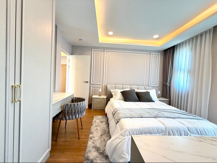 picture Large, luxurious rental house; fully furnished and equipped with appliances. - 37/50